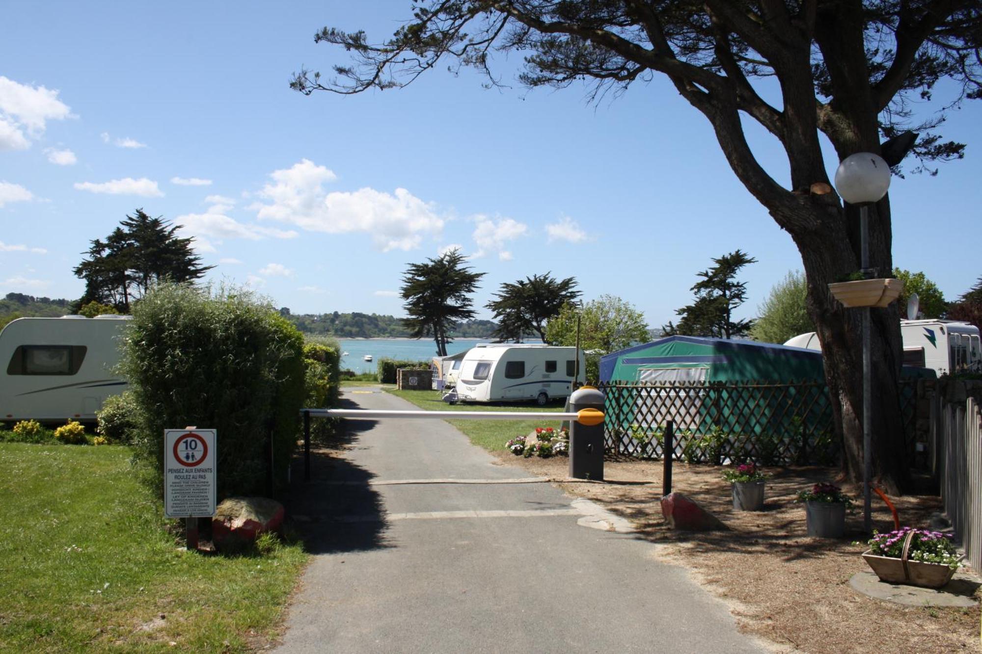 Camping Rcn Port L'Epine Trélévern エクステリア 写真